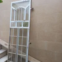 در وپنجره  آهنی
