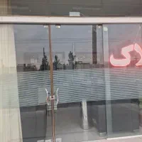 یک باب مغازه ۴۰ متری تمیز کاشی و سرامیک شده