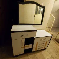 میز توالت بدون آینه،آینه مال میز توالت نیست