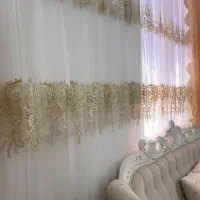 پرده همراه با کتیبه