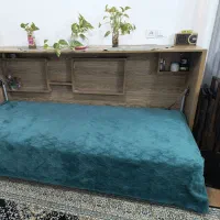 تخت تاشو دیواری