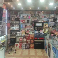 دکور ایستاده و کانتر  در حد نو|فروشگاه و مغازه|قم, زاویه|دیوار
