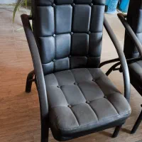 ۱۰ عدد صندلی‌ کنفرانس و انتظار چرمی