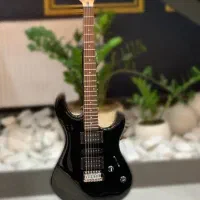 گیتار الکتریک یاماها ERG121 و آمپلی فایر یاماها