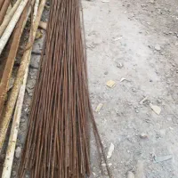 مقداری وسایل ساخت ساز.