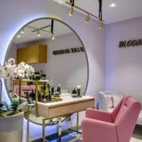 استخدام آرایشگر در تمامی لاین ها