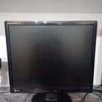 مانیتور رو میزی