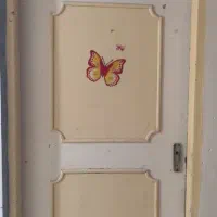 فروش چارچوب آهنی همراه در اتاق