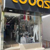 همکار خانم ( فروشنده )