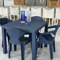 میز و صندلی پلاستیکی