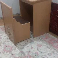 میز وصندلی