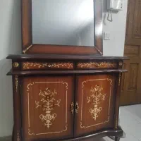 کنسول معرق به همراه آینه در حد نو