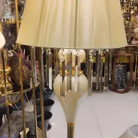 آباژور ایستاده کنار سالنی خمره ای با آبکاری فورتیک|چراغ خواب و آباژور|تبریز, |دیوار