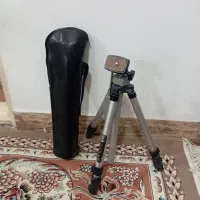 سه پایه دوربین