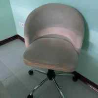 سه عدد صندلی