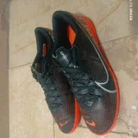 کفش فوتسالی