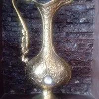 گلاب پاش و ساعت رومیزی برنز