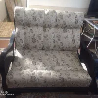 مبل ها سالم فقط نیاز به تمیز کردن داره|مبلمان خانگی و میز عسلی|کوهپایه, |دیوار