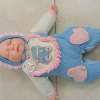 عروسک نوزاد