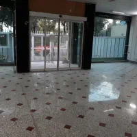 مغازه تجاری بر خیابان شهید رجایی