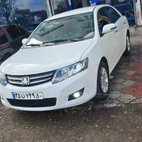 آریو اتوماتیک 1600cc، مدل ۱۴۰۰