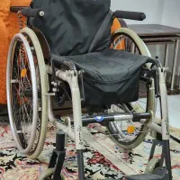 ویلچر ایستا مکانیکی لوو  ساخت سوئیس