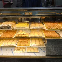 درخواست نیروی کار برای کار در خشکه پزی(کلوچه پزی)|استخدام خدمات فروشگاه و رستوران|زابل, |دیوار