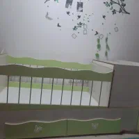 تخت و کمد بچه