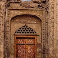 نظافت و گل کاری باغچه منازل و ادارات و ....