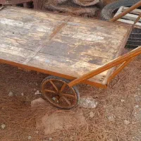 گاری چهار چرخ