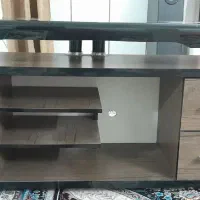 میز تلویزیون در حد نو