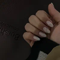 کاشت ناخن با قیمت استثنایی هشتگرد