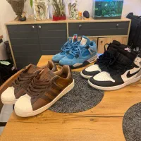 چند جفت کتونی برند