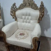 مبل  سلطنتی