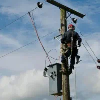 کشیدن برق ۳فاز وتک فاز  صنعتی و غیره