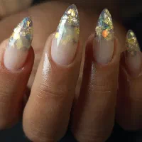 آف ویژه(کاشت ناخن)