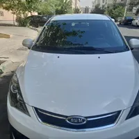 ام‌وی‌ام 315 هاچبک اسپرت لاکچری، مدل ۱۳۹۵ بیرنگ