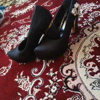 کفش مجلسی|کیف، کفش، کمربند|اسفراین, |دیوار