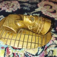 مجسمه کوچیک نفرتیتی