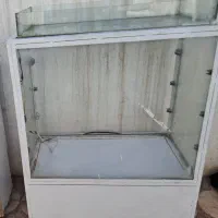 دوعدد ویترین سالم ام دی افی و تمام اهنی