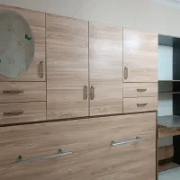 تخت و کمد کمجا همراه میز تحریر وکتابخانه