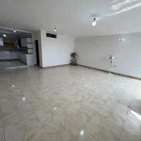 واحد آپارتمان 130متری 3خوابه بعلت نیاز مالی|فروش آپارتمان|شیراز, کوشک میدان|دیوار