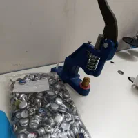 دستگاه پرس دکمه