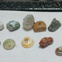 مهره های نشان|کلکسیون اشیاء عتیقه|قم, ارم|دیوار