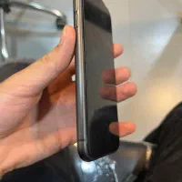 اپل iPhone 11 با حافظهٔ ۱۲۸ گیگابایت