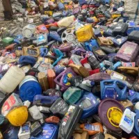 خرید و فروش ضایعات پلاستیک