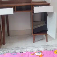 میز تحریر|میز تحریر و کامپیوتر|گرمی, |دیوار