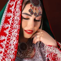 میکاپ و شینیون تخصصی