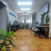 کارمند ، منشی + کارآموز با حقوق پای سیستم