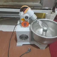 خمیرگیر و فرپیتزا